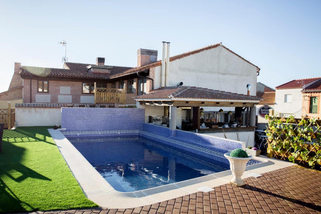 Hosteria Del Mudejar Avila Velayos Bagian luar foto